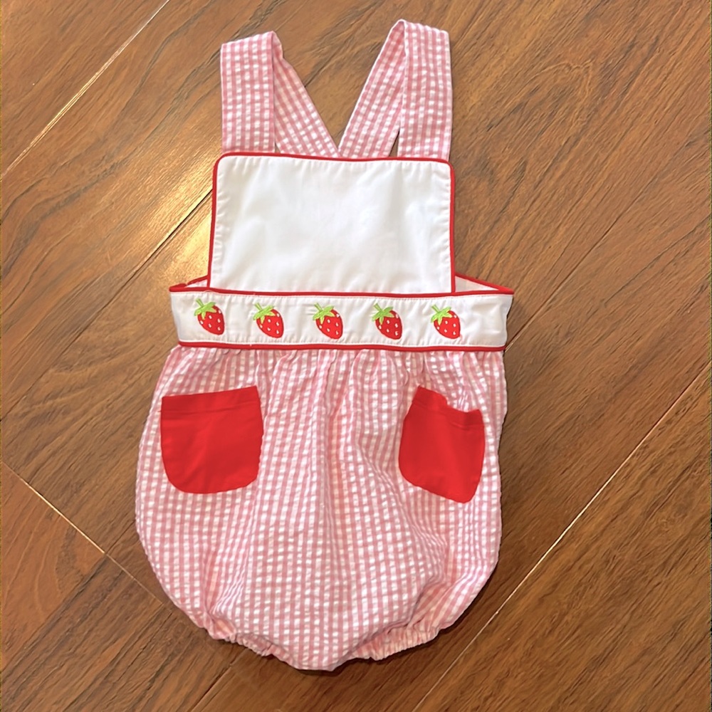 NWOT Banana Split Strawberry Gingham Bubble Sz 18m